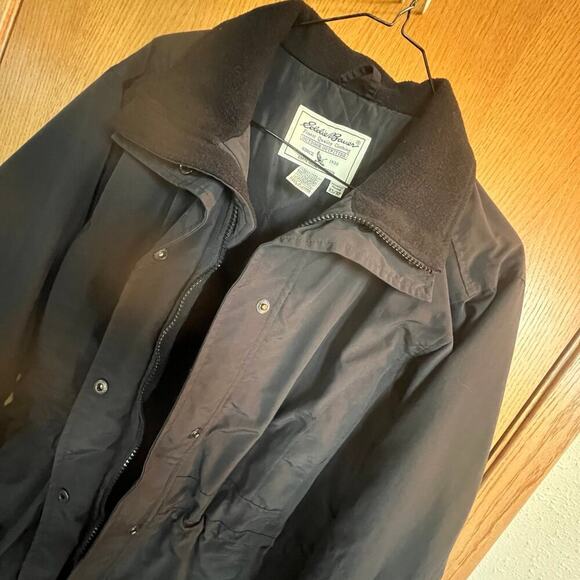Eddie Bauer coat, women's size XS, black drawstring waist. - Picture 10 of 10